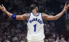 九游娱乐首页-跨界传奇，当骑士铁蹄踏破北京，库里在欧冠赛场亮出致命三分