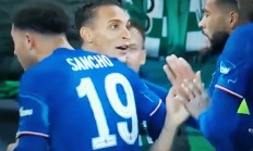 九游游戏-切尔西新援首秀破门，球队-击败水晶宫领跑的简单介绍