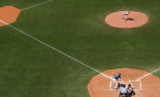 九游娱乐网站-独行侠对阵老鹰，武切维奇持续制造杀伤，内线统治力改写比赛走向