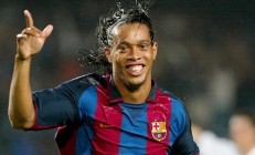 九游体育APP下载-巴西传奇球星罗纳尔迪尼奥宣布复出踢球的简单介绍