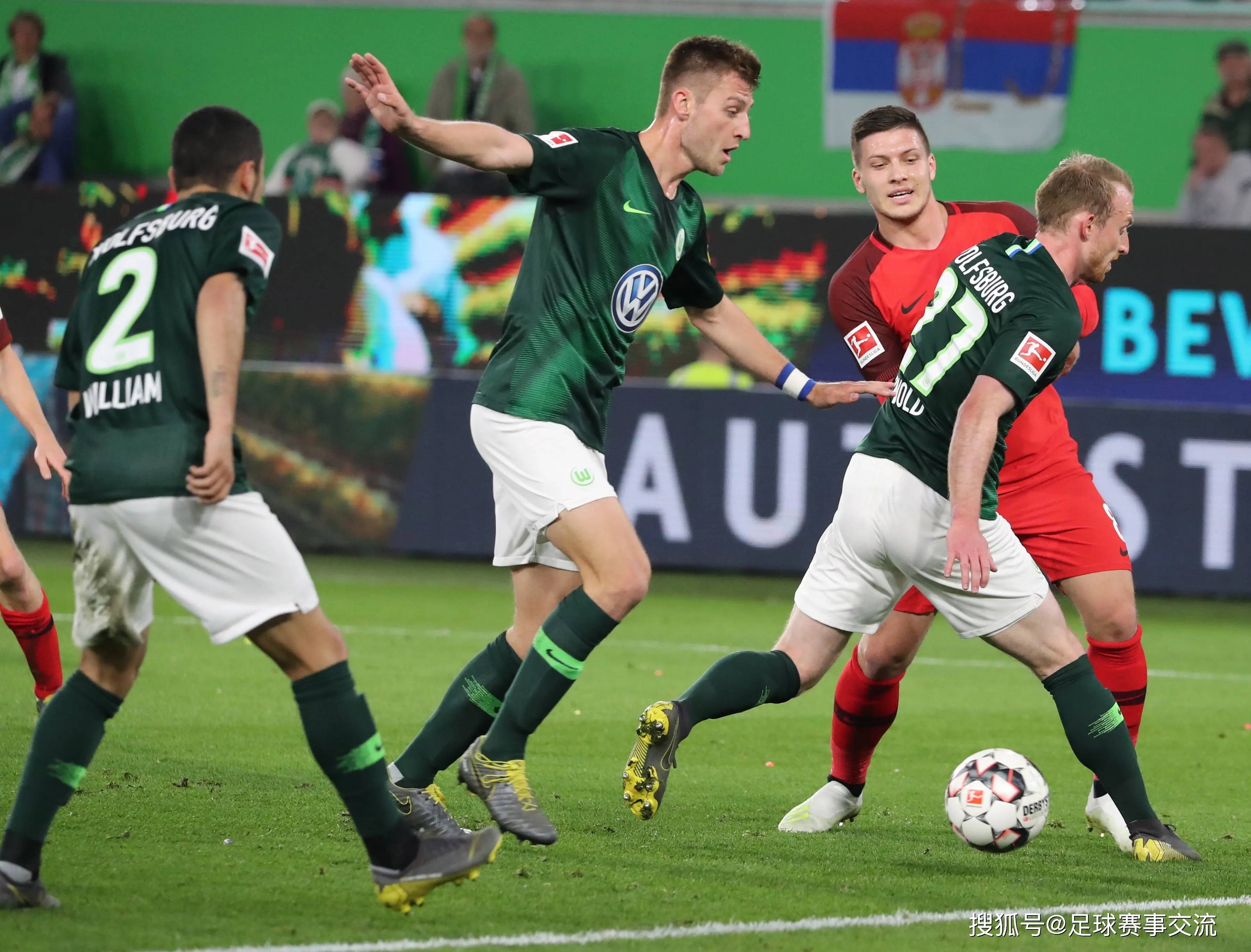 法兰克福球员表现出色,助球队击败对手 法兰克福球员表现出色,助球队击败对手