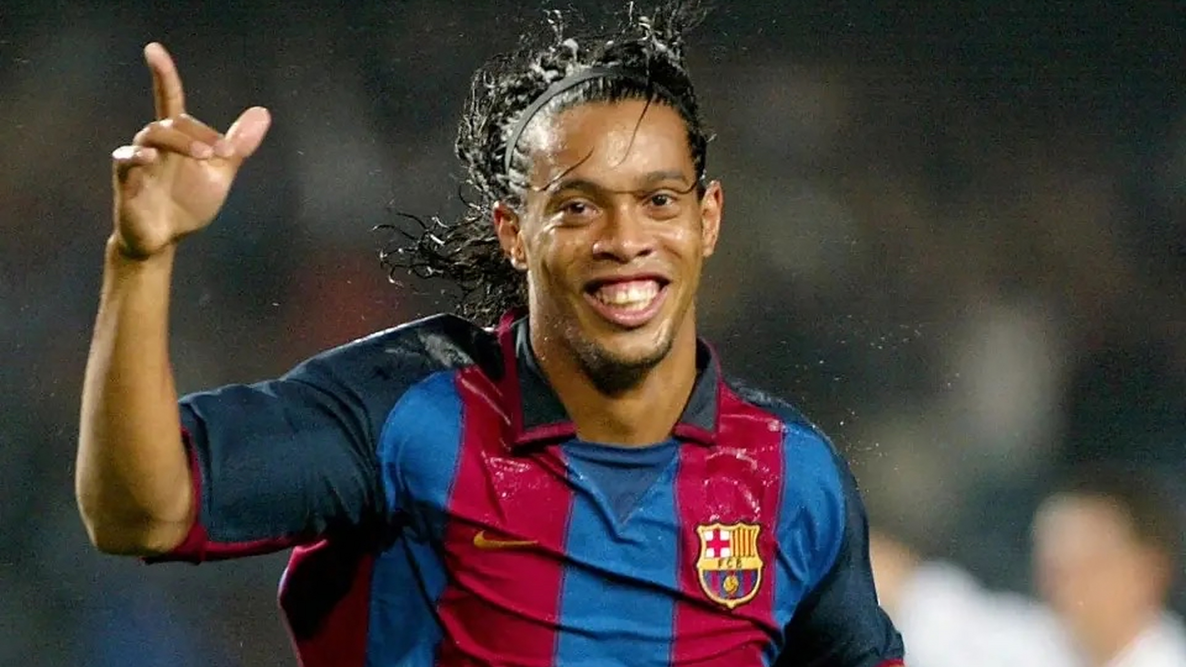 巴西传奇球星罗纳尔迪尼奥宣布复出踢球的简单介绍