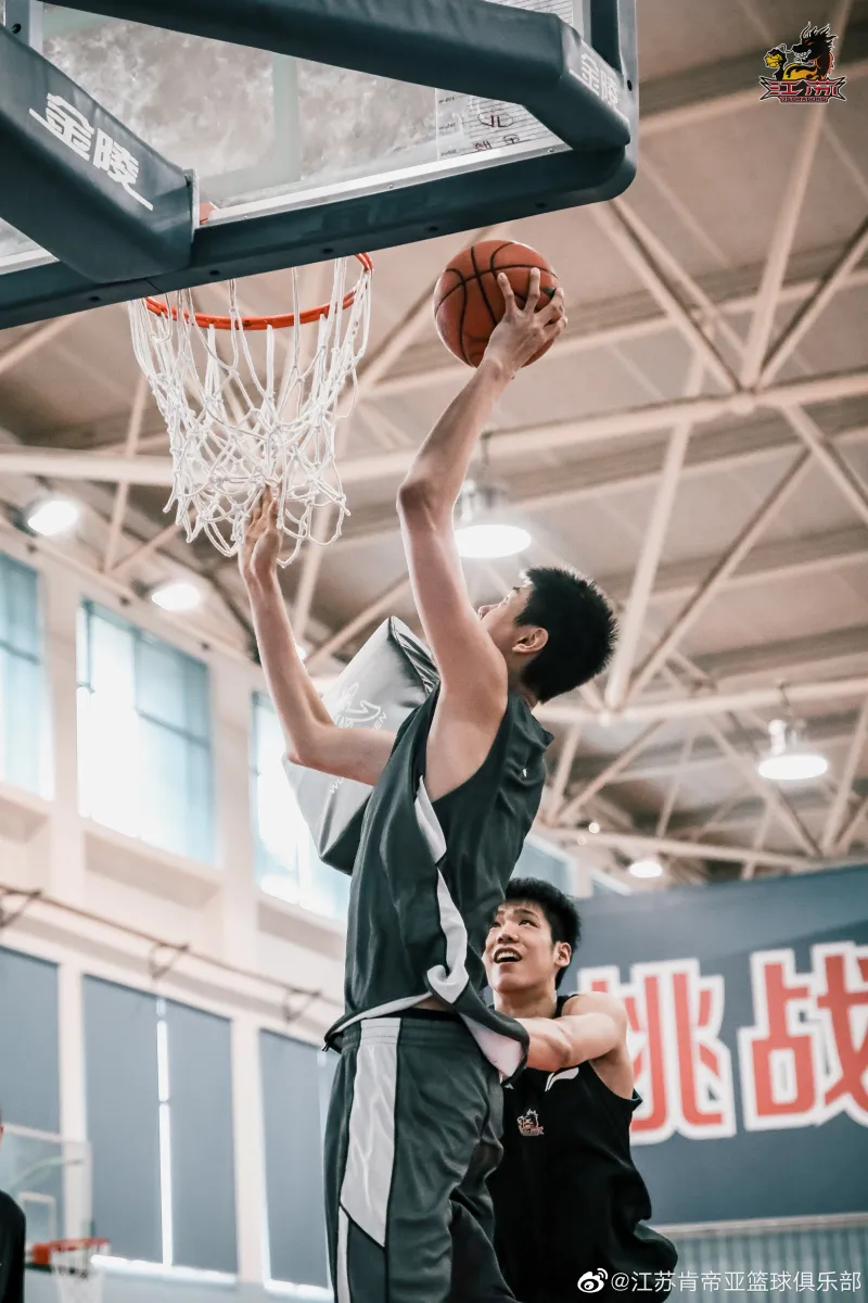 江苏龙队迎来胜利，晋级下一轮比赛的简单介绍