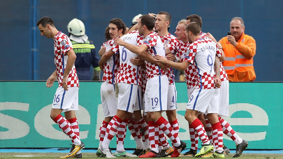 俄罗斯球队惊艳亮相，晋级淘汰赛