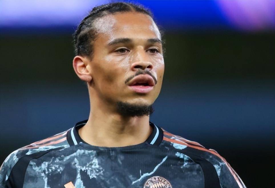 关于韩国翻盘阿森纳，萨内完成帽子戏法的信息