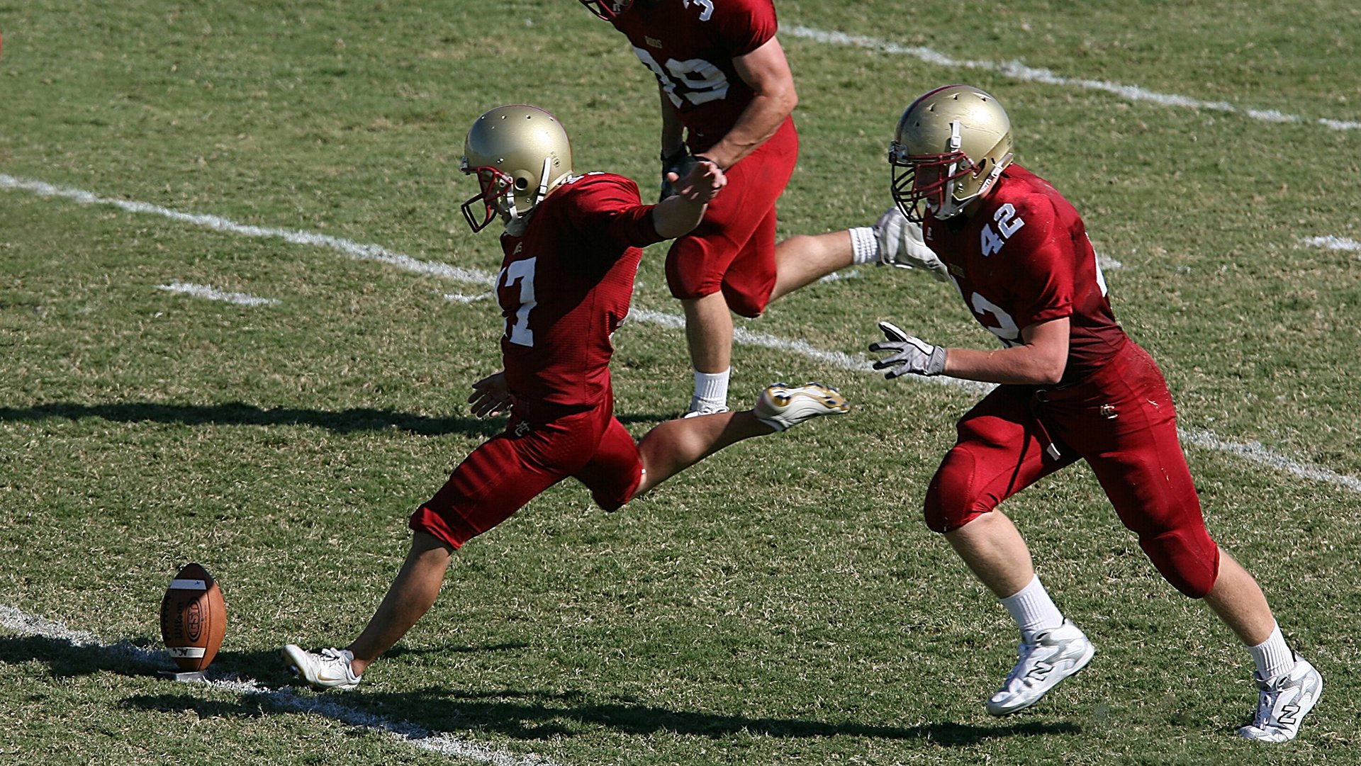 从秘鲁鏖战到欧冠之巅,克瓦拉茨赫利亚的征服之路